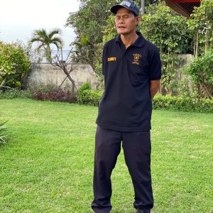 Hi I am Putu. I am maintain the beach and  I guard the house at nights